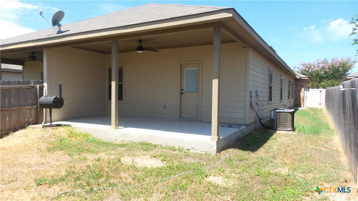 706 Saengerhalle Road Property Photo 23