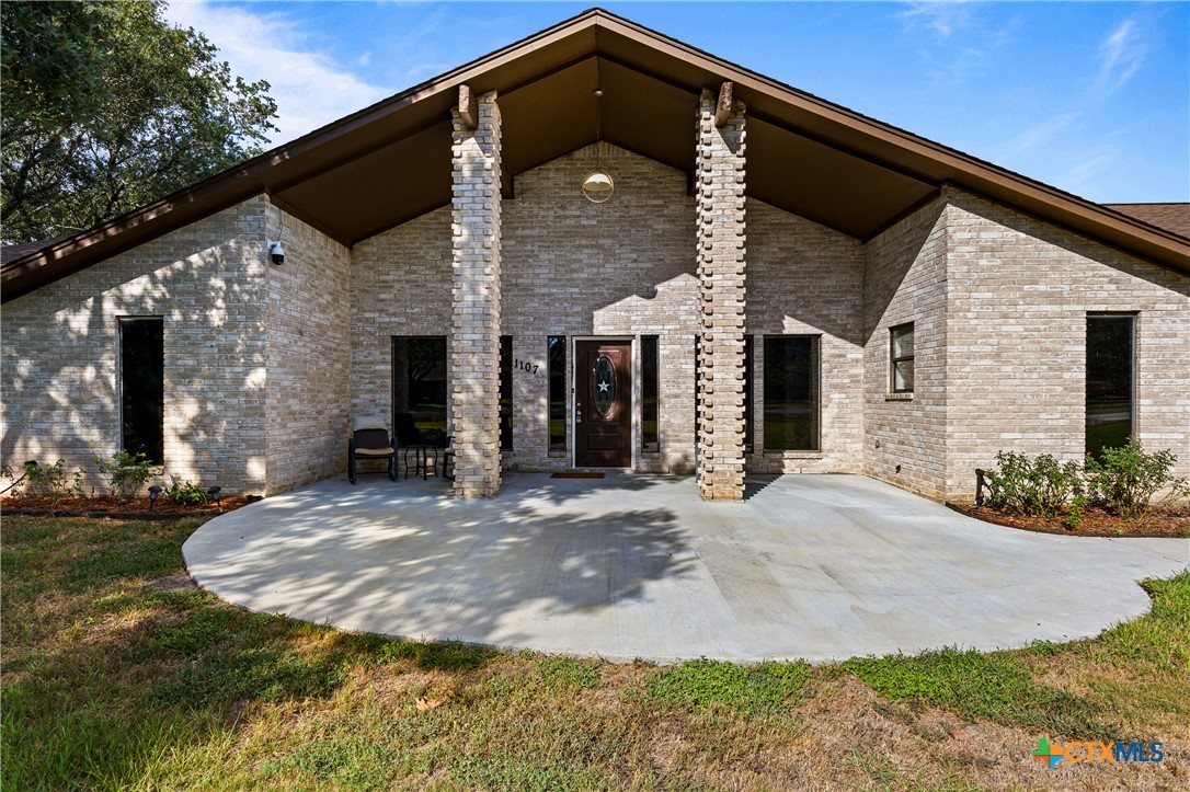 1107 Fairlane Drive Property Photo 8