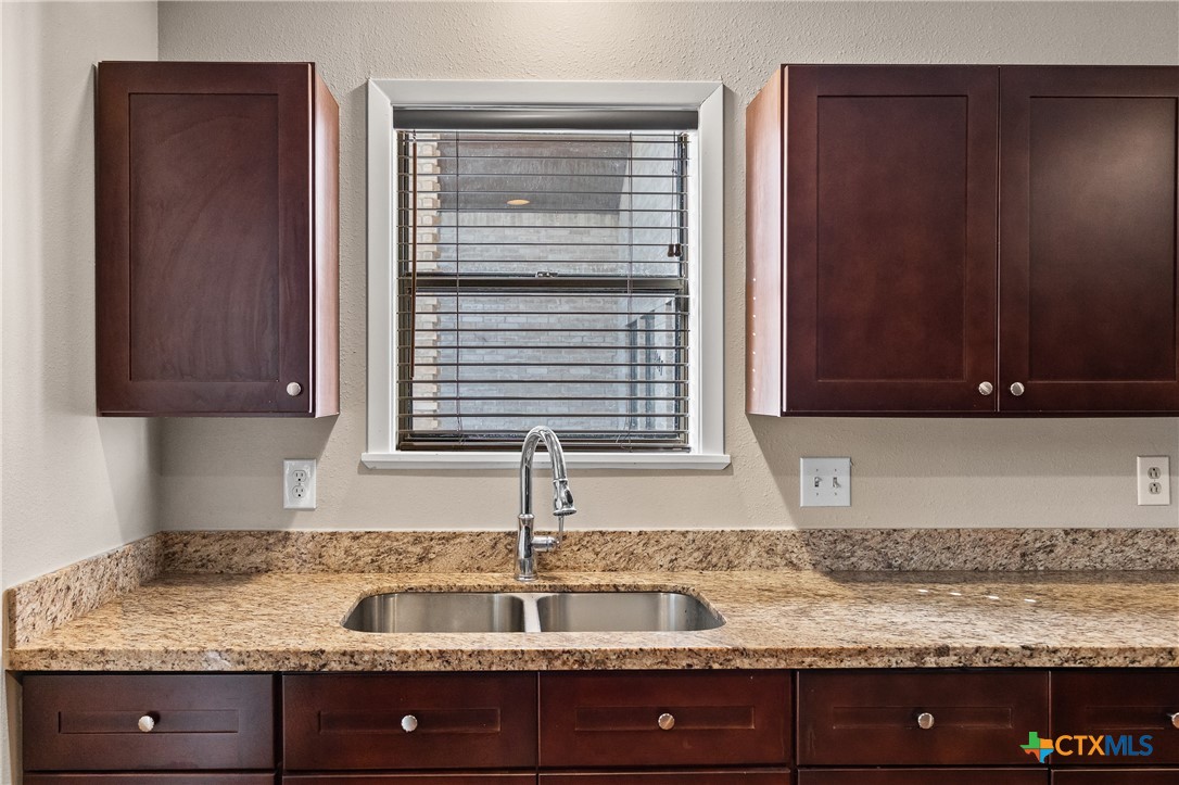 1107 Fairlane Drive Property Photo 16