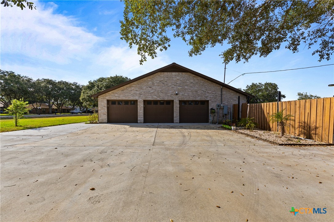 1107 Fairlane Drive Property Photo 43