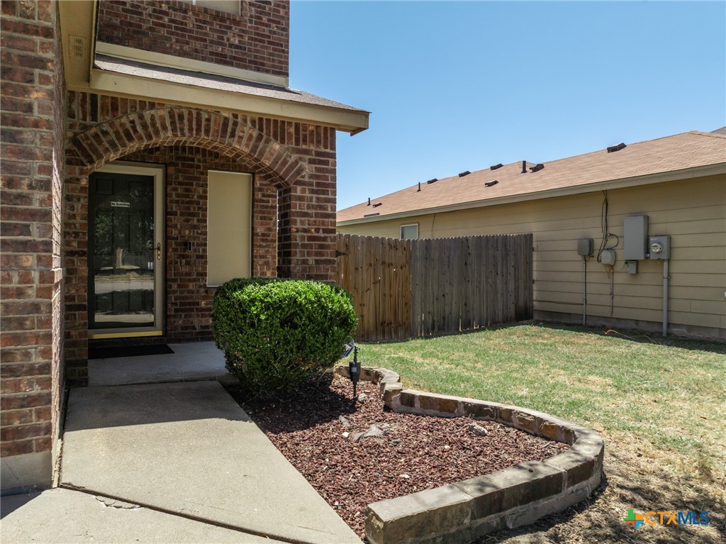 5212 Capricorn Loop Property Photo 4