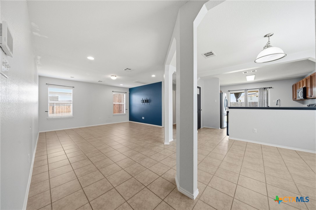 5212 Capricorn Loop Property Photo 8