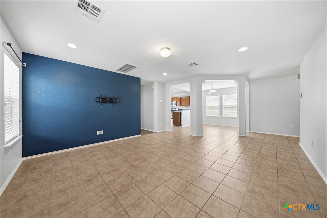 5212 Capricorn Loop Property Photo 9
