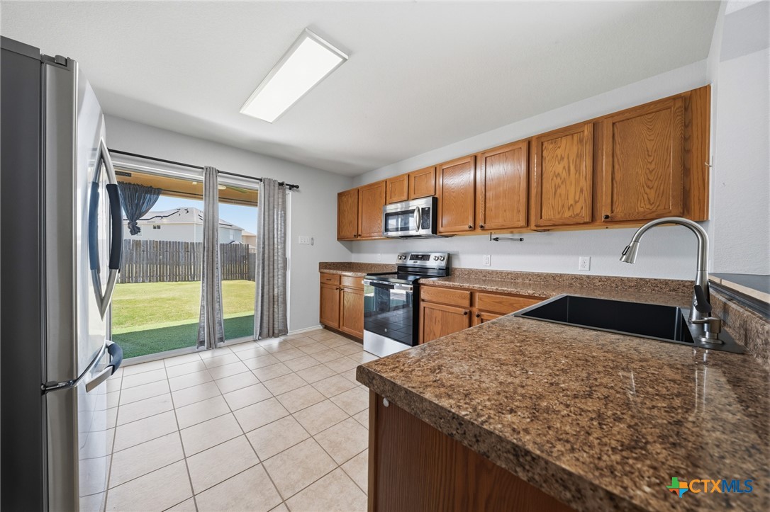 5212 Capricorn Loop Property Photo 11