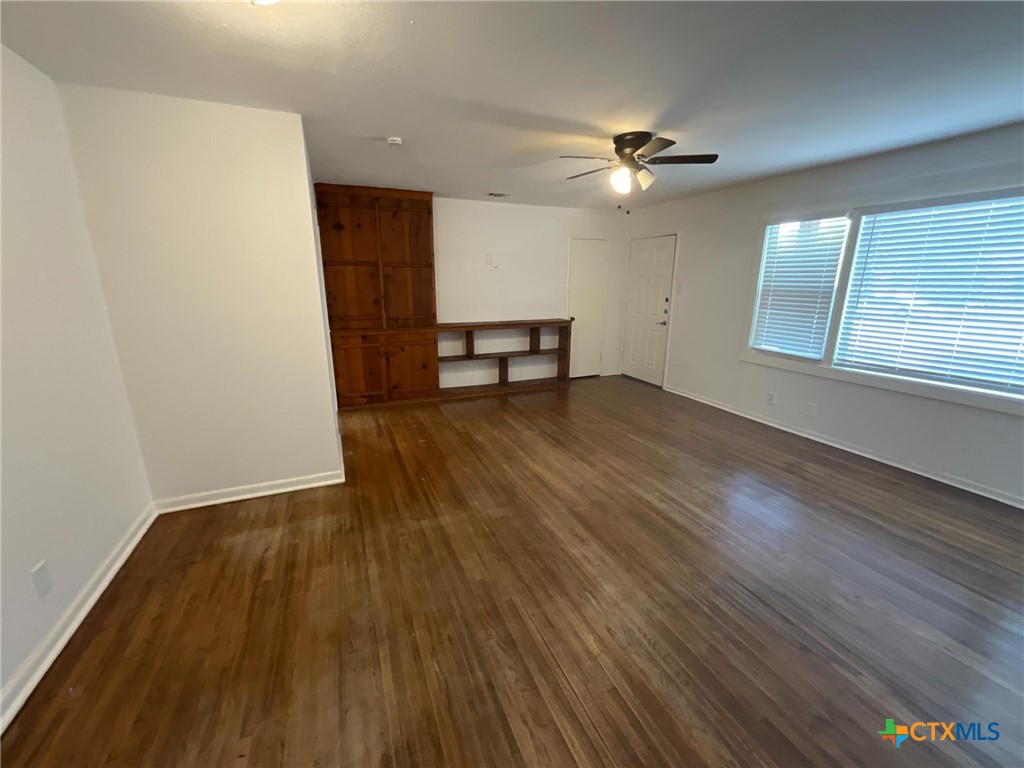 1004 Lawndale Avenue Property Photo 8