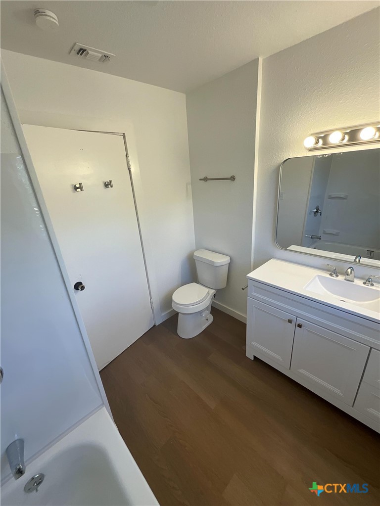 1004 Lawndale Avenue Property Photo 12