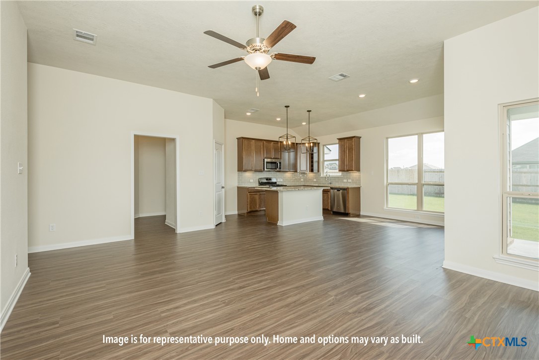 5502 Azura Way Property Photo 5