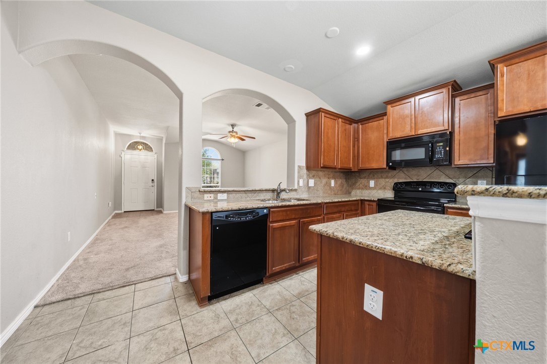 9611 Fratelli Court Property Photo 9