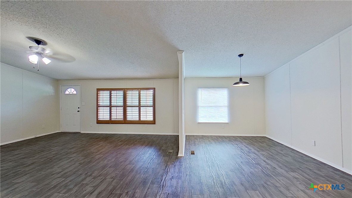 100 County Road 194 Property Photo 6