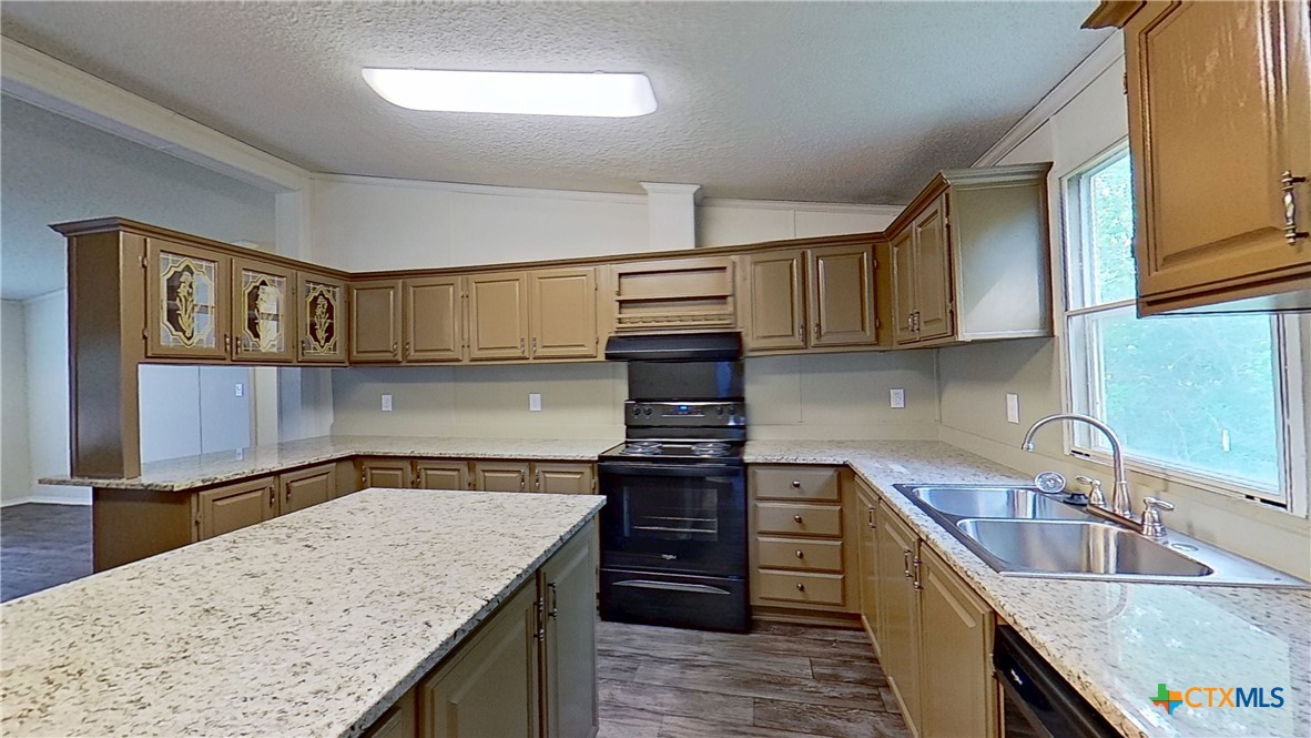 100 County Road 194 Property Photo 13