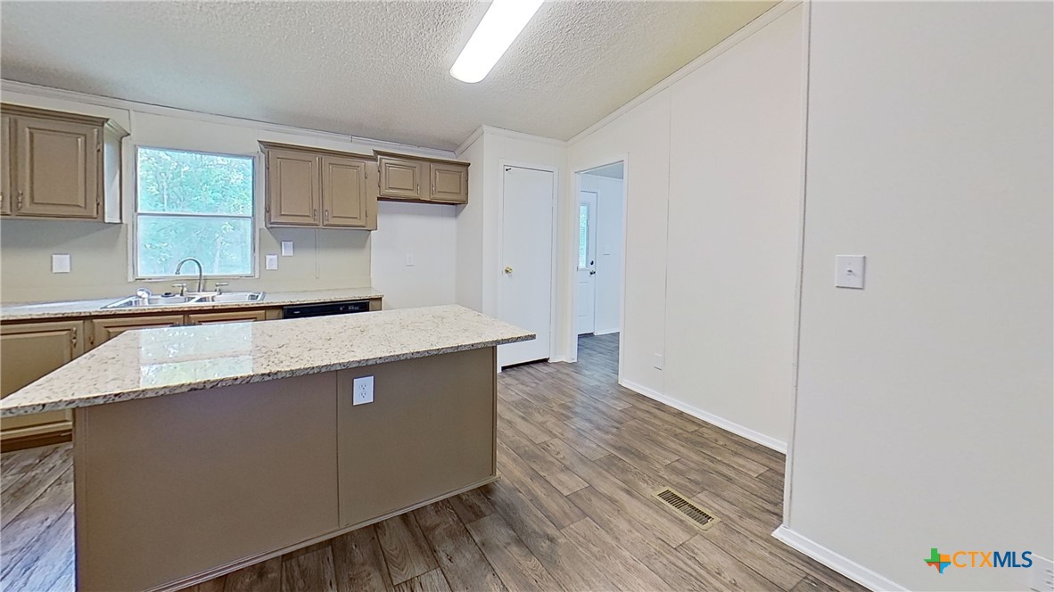 100 County Road 194 Property Photo 15