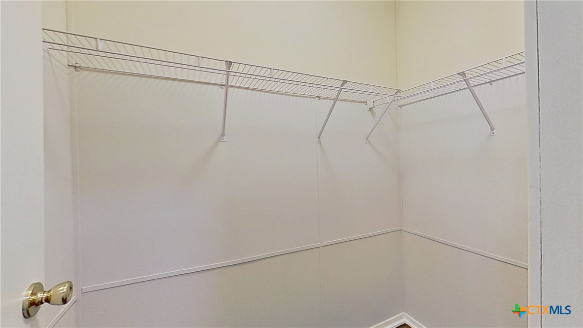 100 County Road 194 Property Photo 24