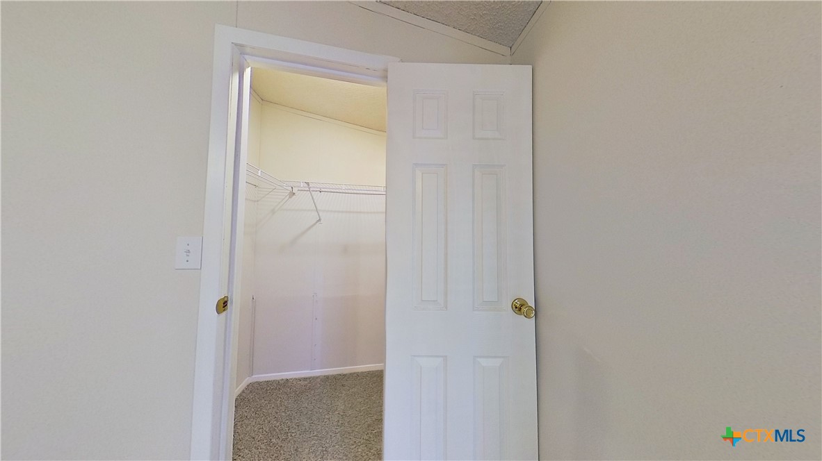 100 County Road 194 Property Photo 37