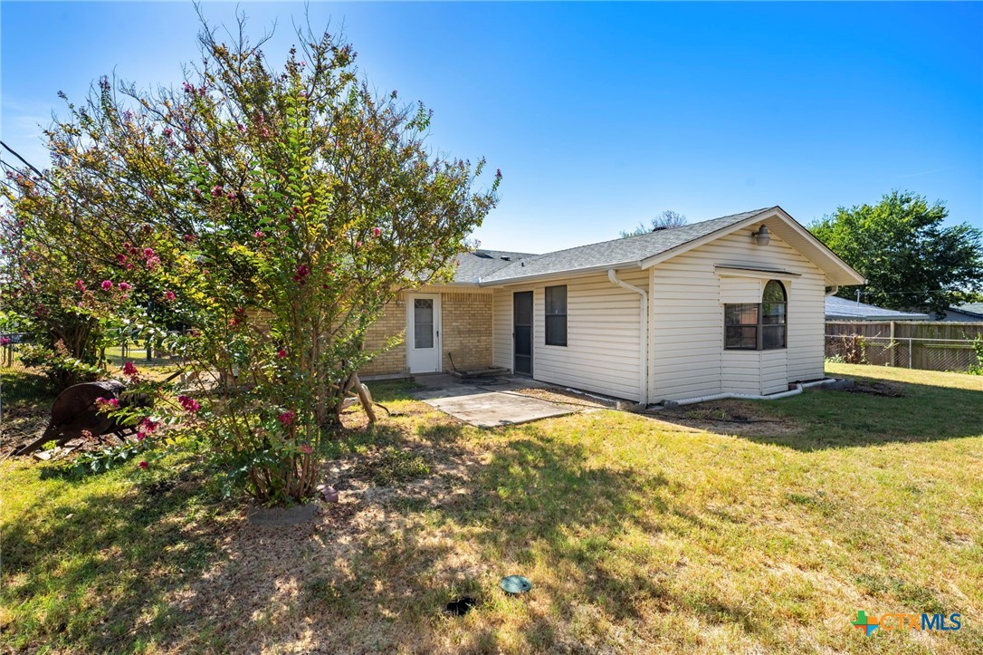 2803 Lawndale Street Property Photo 25