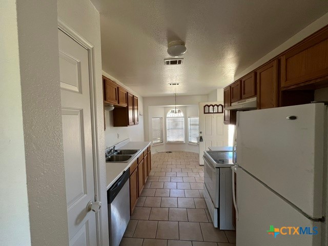3414 Crescent Drive Property Photo 3