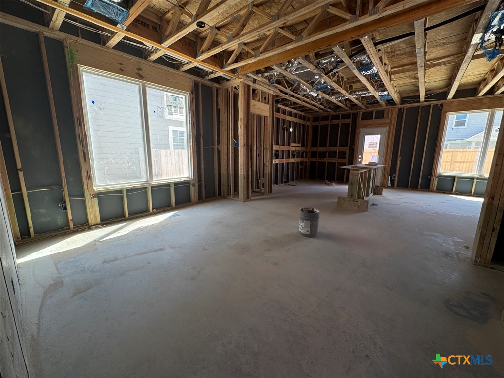 1993 Rosson Street Property Photo 2