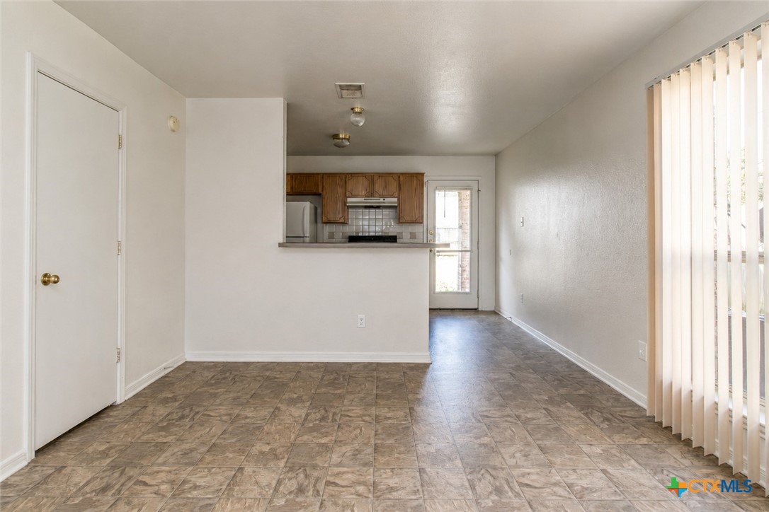 102 E Robin Lane A Property Photo 3