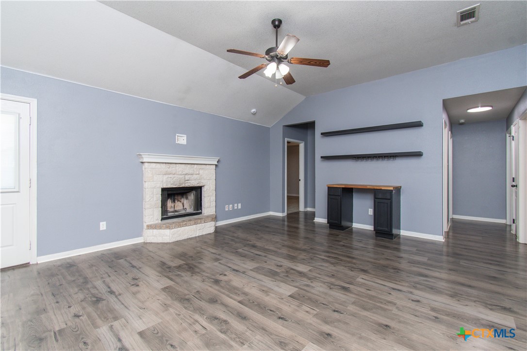 1108 Copper Creek Property Photo 3