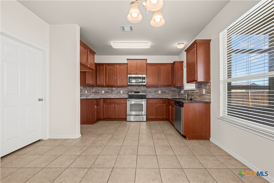 2603 Black Orchid Drive Property Photo 6