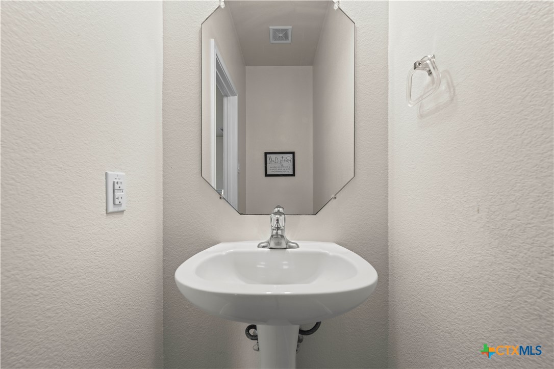 2603 Black Orchid Drive Property Photo 12