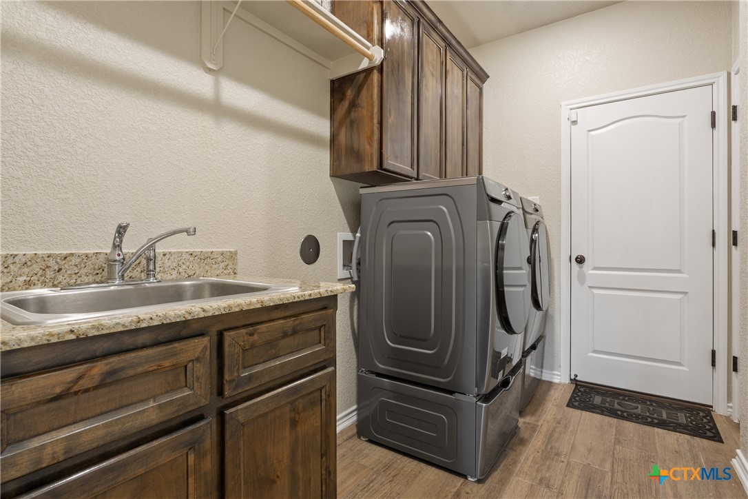 7601 Silicon Drive Property Photo 4