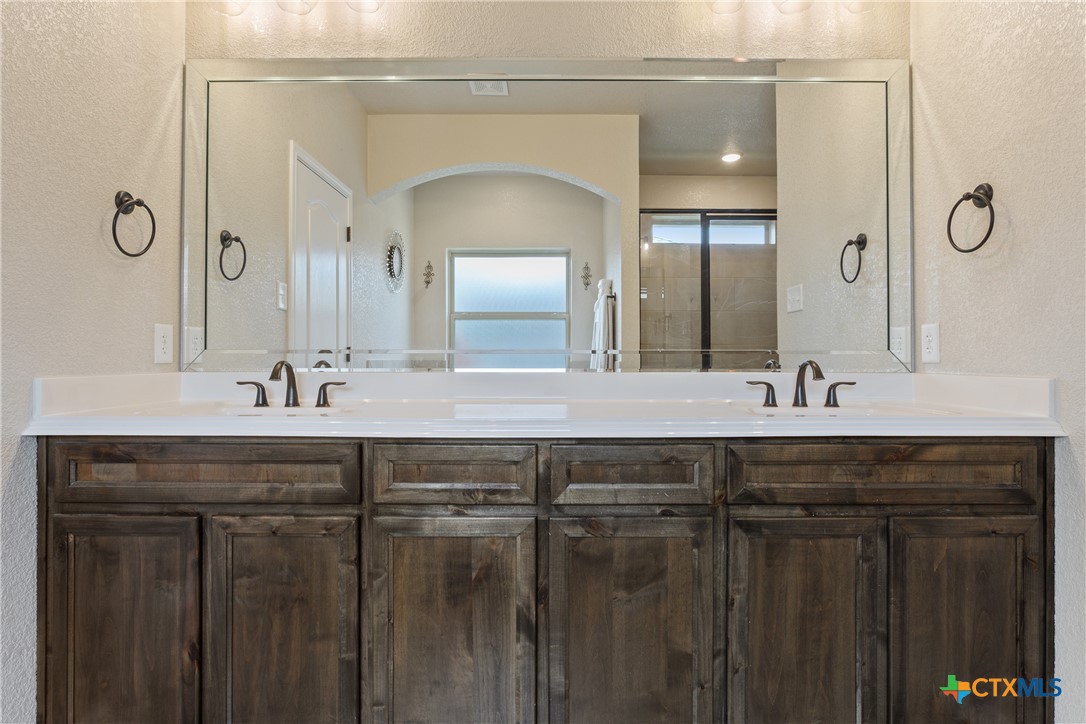 7601 Silicon Drive Property Photo 22