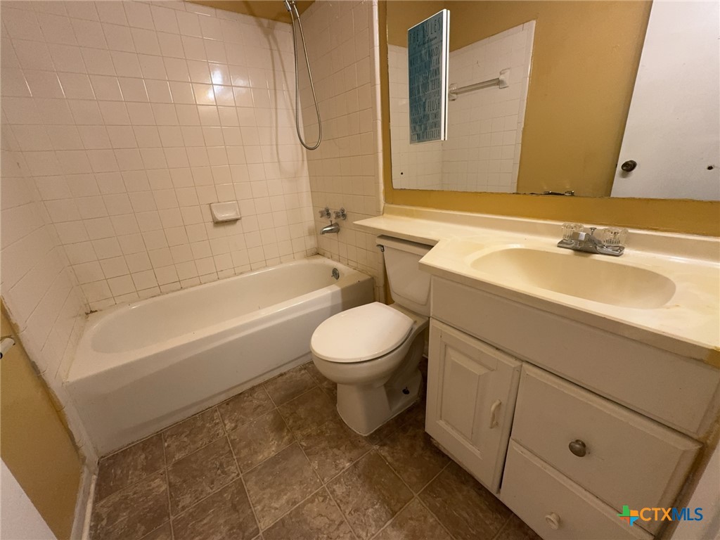 820 Michelle Drive Property Photo 10