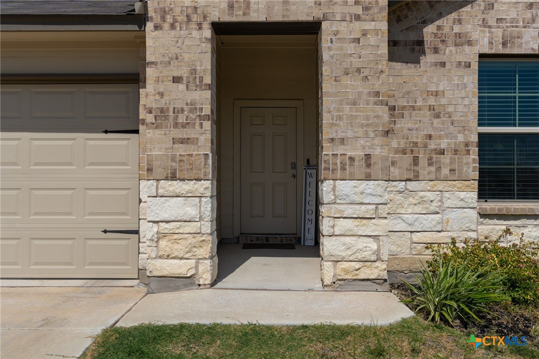 2513 Merganser Drive Property Photo 2