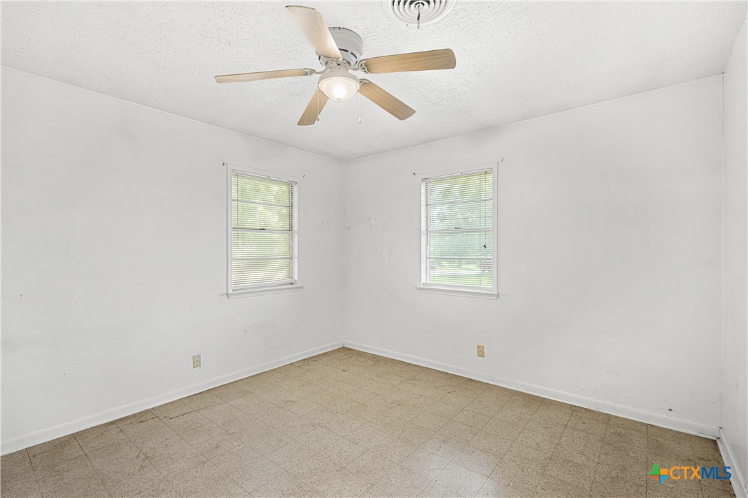 2214 S 43rd Street Property Photo 13