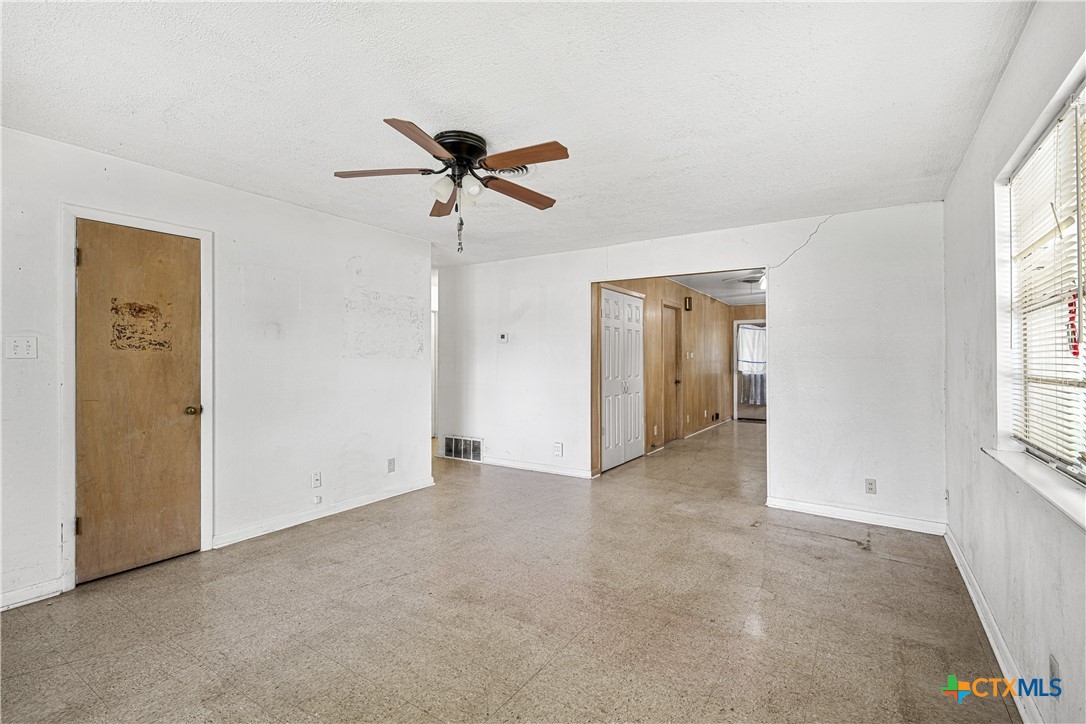 2214 S 43rd Street Property Photo 16