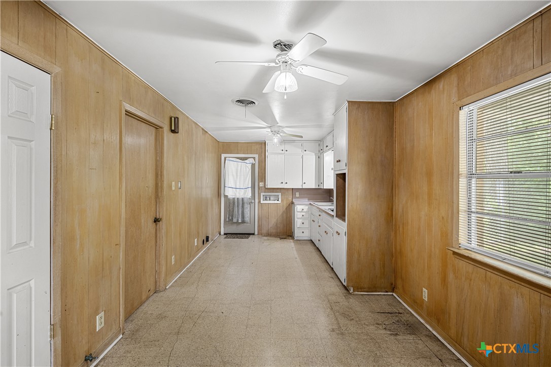 2214 S 43rd Street Property Photo 21