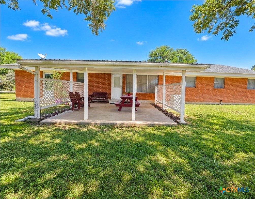 706 N San Patricio Street Property Photo 3
