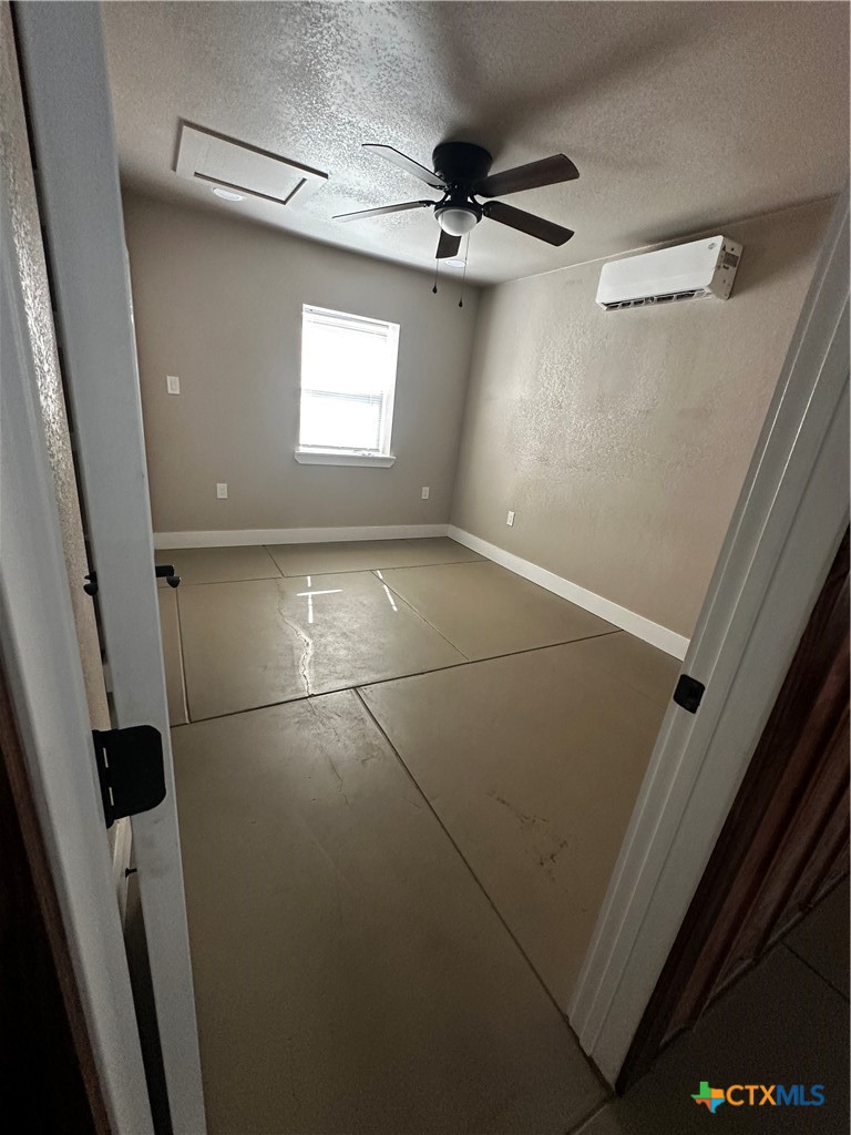 1607 St Joseph B Property Photo 4