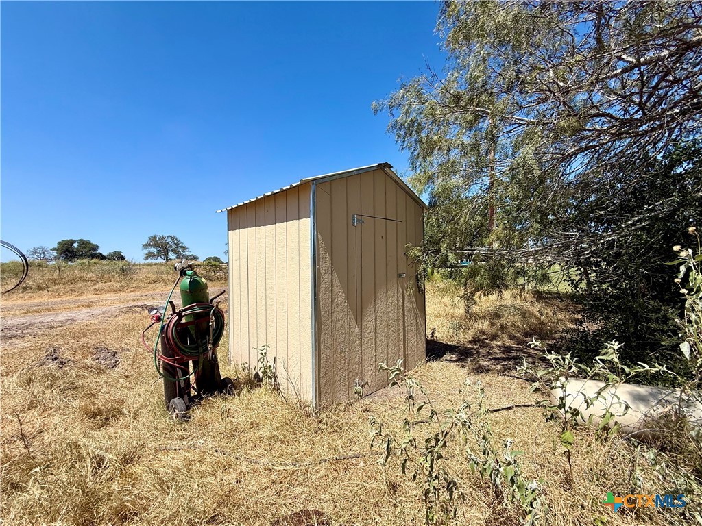 3148 Fm 795 Property Photo 9