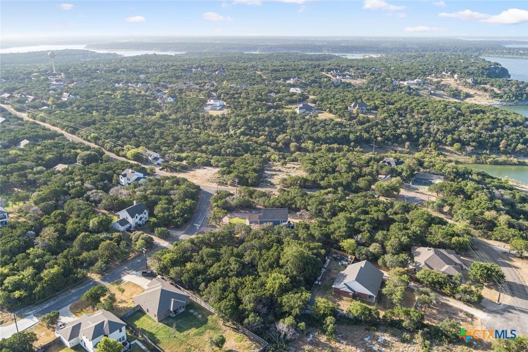 16023 Brazos Drive Property Photo 3