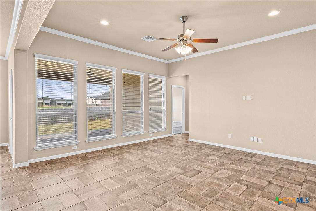 10223 Alamosa Lane Property Photo 11