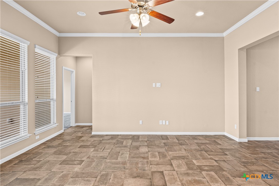 10223 Alamosa Lane Property Photo 12