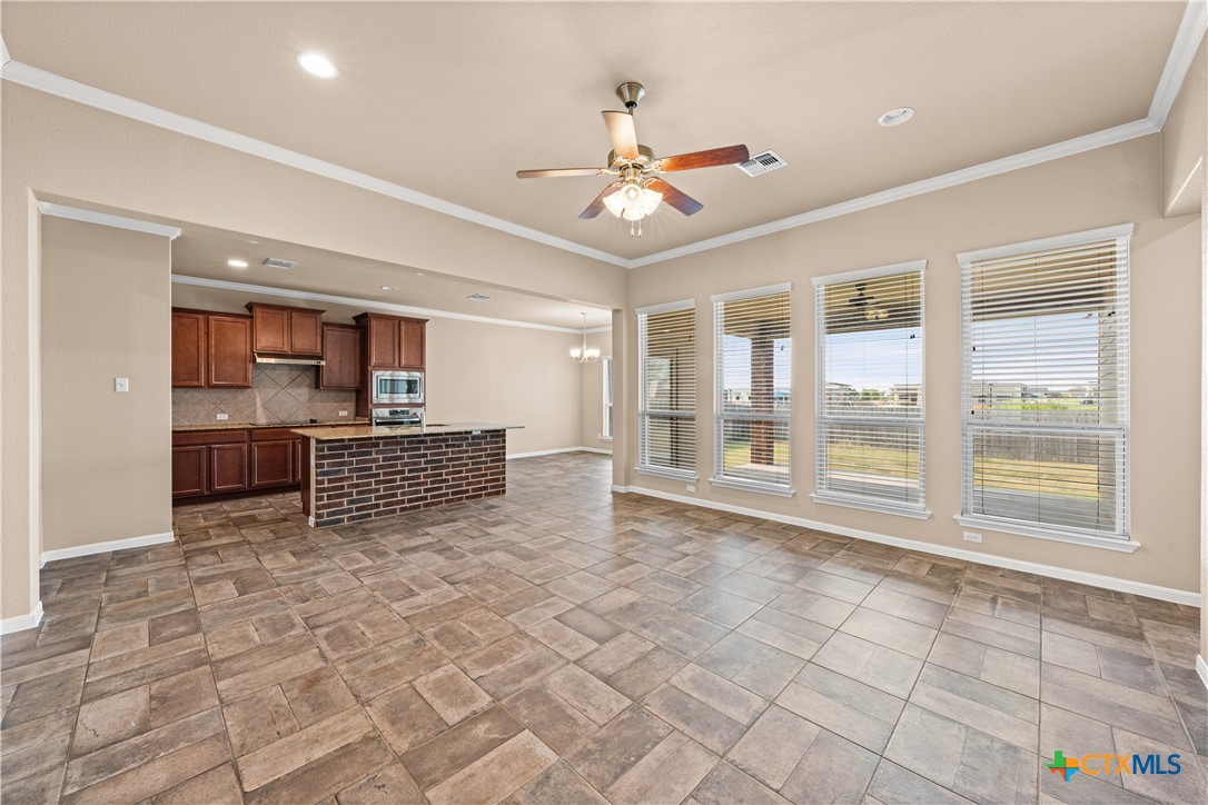 10223 Alamosa Lane Property Photo 14