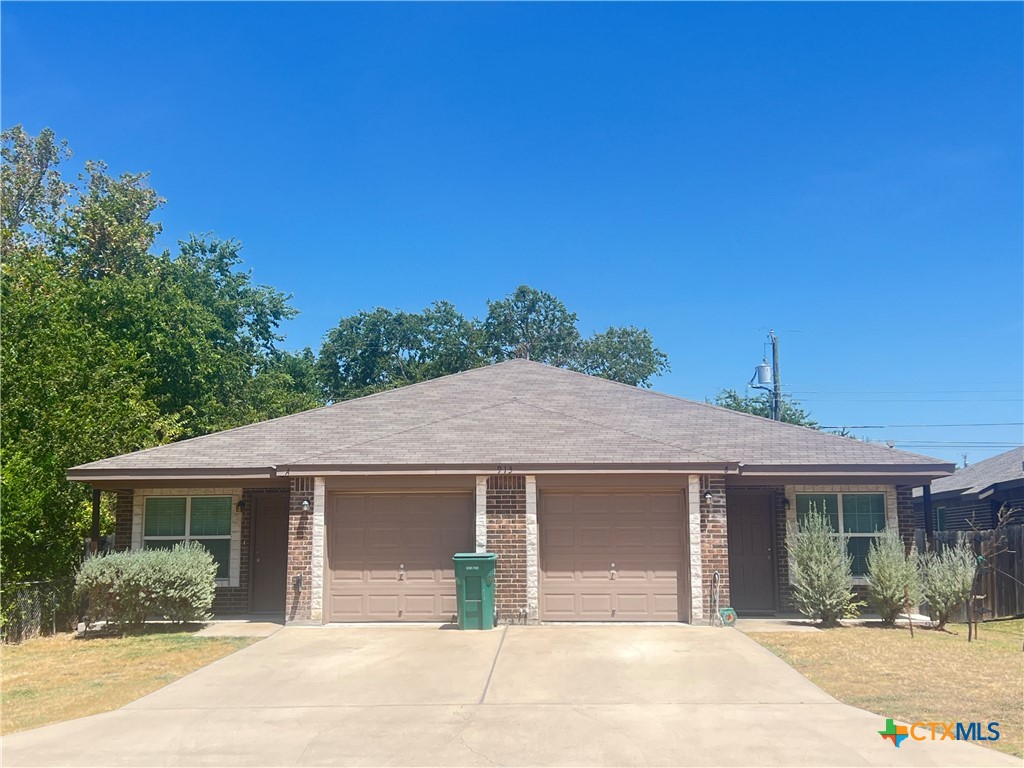 913 Ashwood Drive A Property Photo 1
