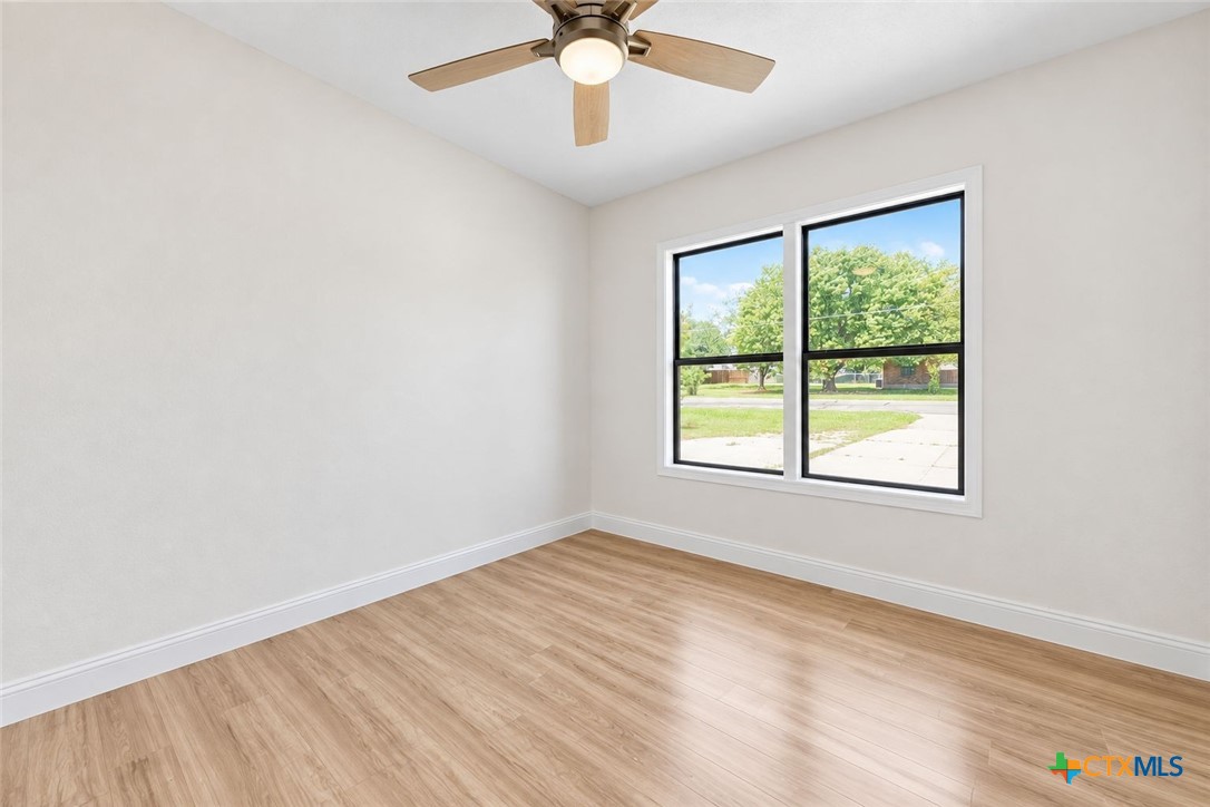 308 River Hills Property Photo 25