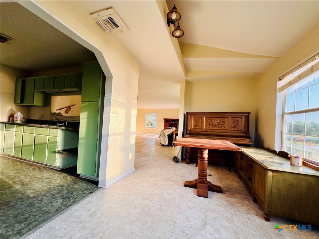 2232 W Monroe Avenue Property Photo 9