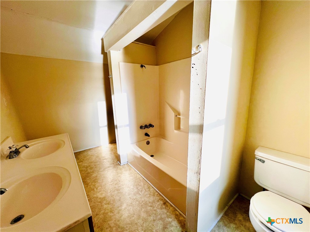 2232 W Monroe Avenue Property Photo 23