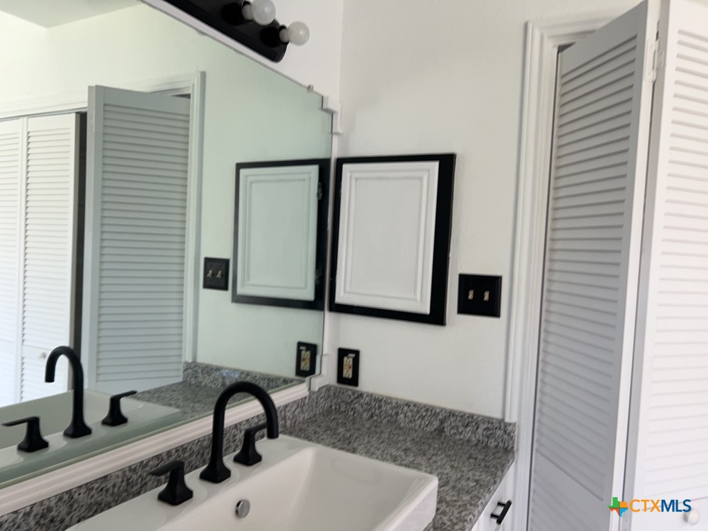 2503 Armadillo Drive Property Photo 19
