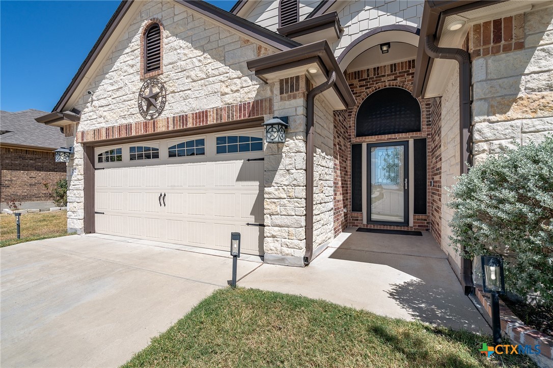 2525 Bargello Street Property Photo 4