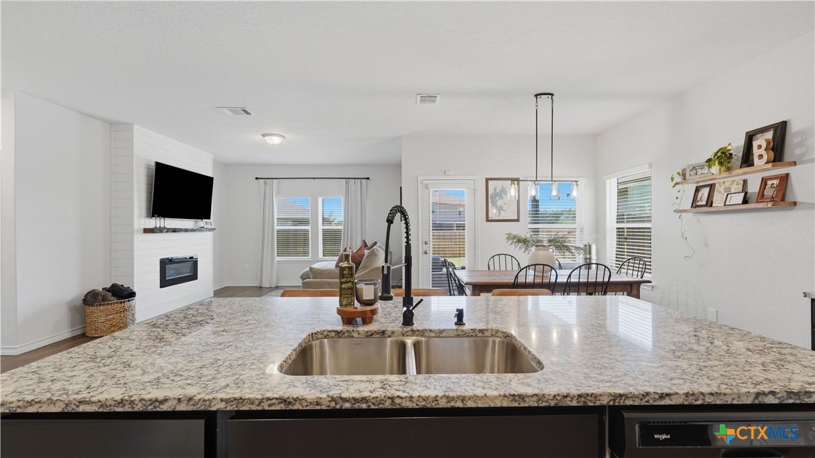 541 Blue Stem Road Property Photo 8