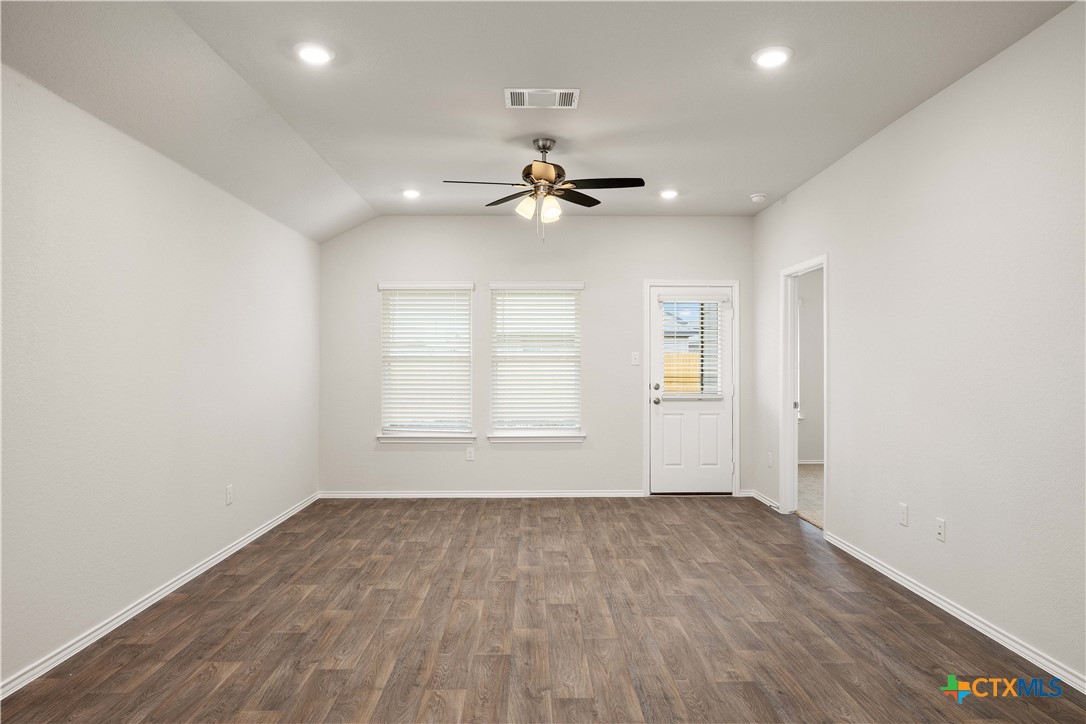 2850 Brogan Creek Property Photo 8