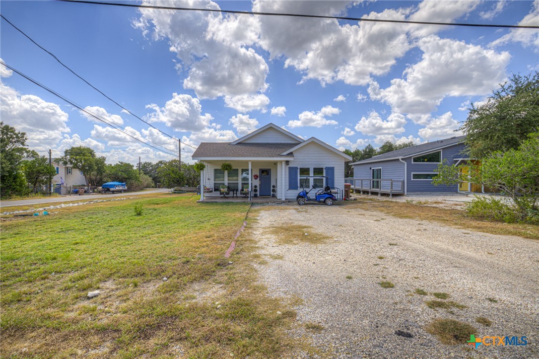 2870 Candlelight Drive Property Photo 3