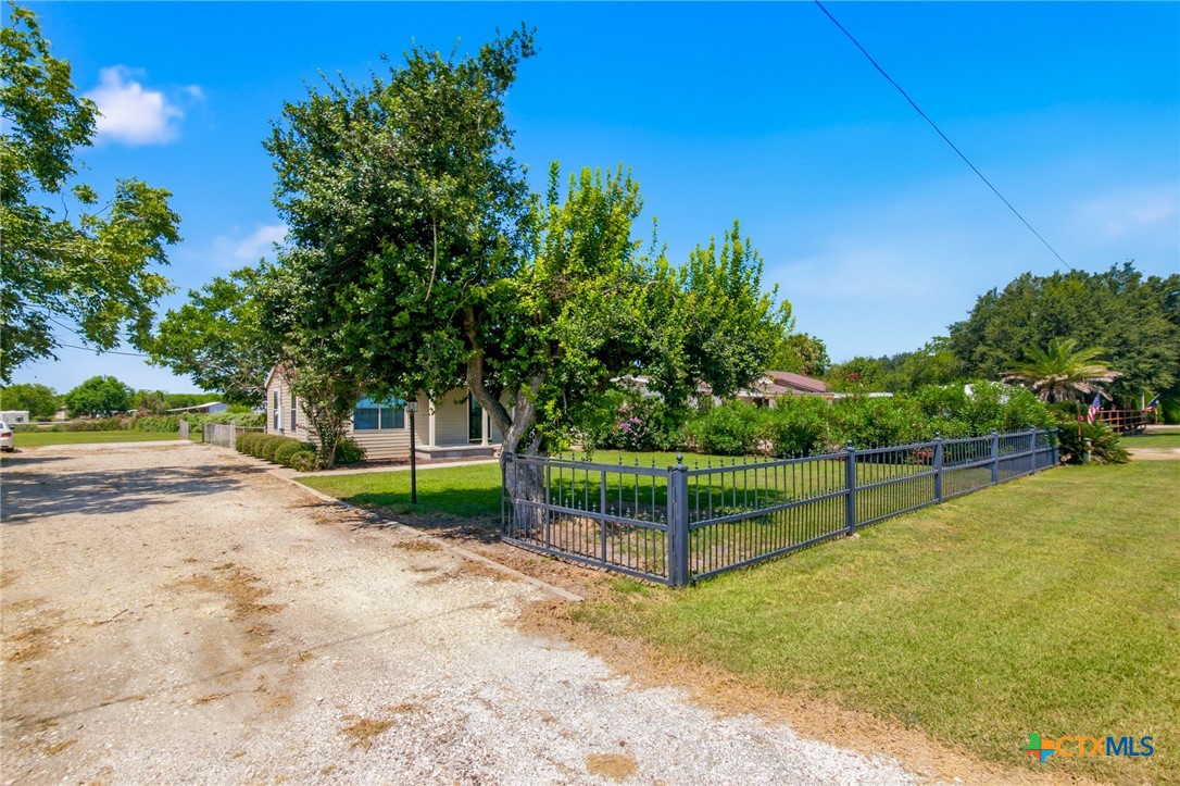 7214 & 7216 State Highway 185 Property Photo 19