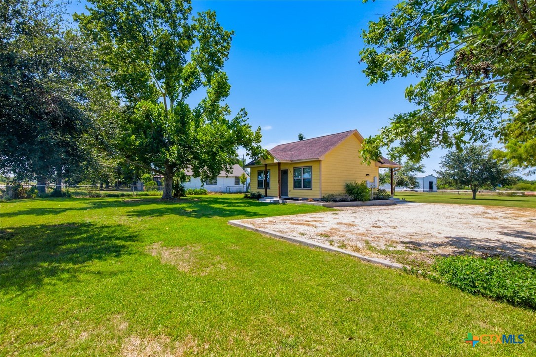7214 & 7216 State Highway 185 Property Photo 35
