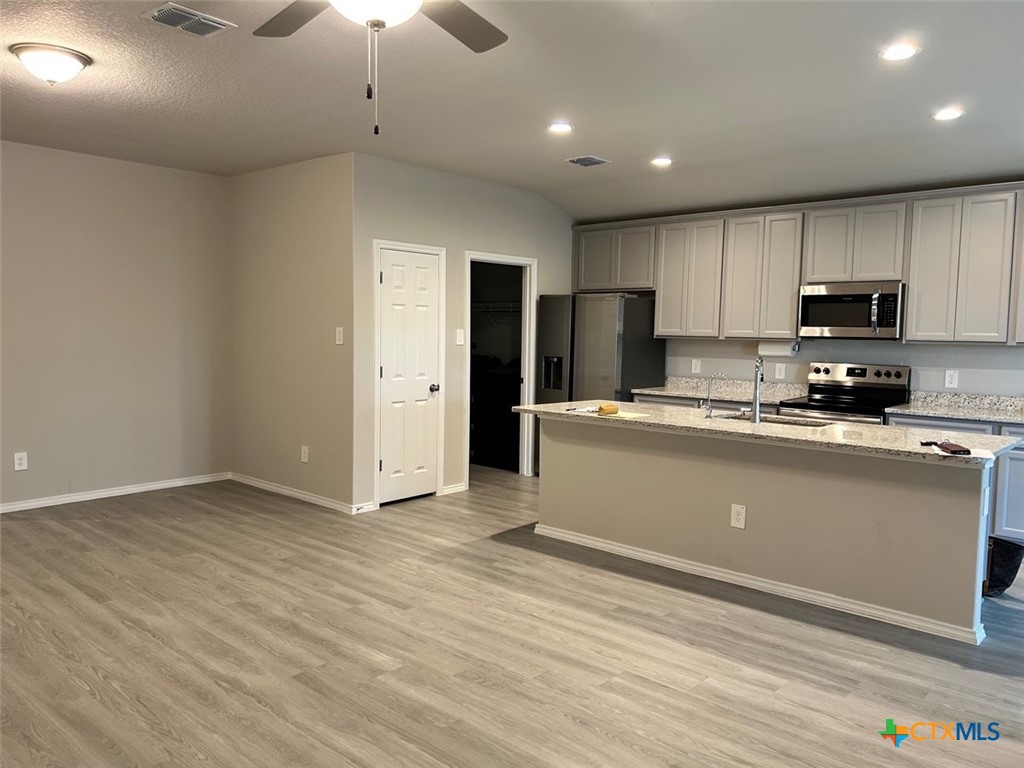3208 Ridge Rover Property Photo 4